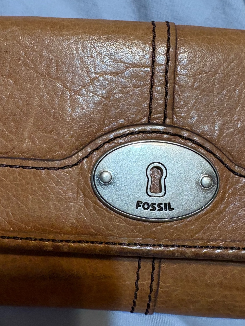 Fossil Cognac Brown Leather Wallet with Silver Logo Plate